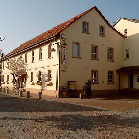 Garni Zum Adler Hotel Gensingen Exterior foto